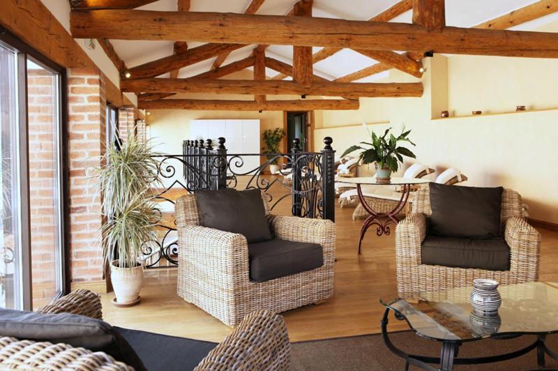 Domaine Saint-Roch Hotel Spa 萨勒祖伊特 外观 照片
