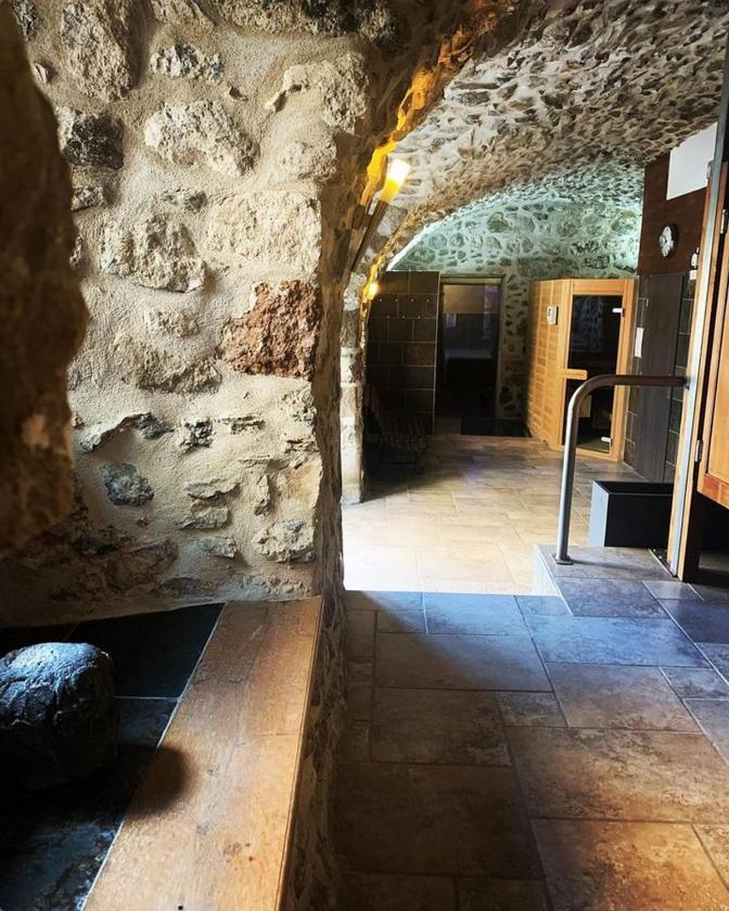 Domaine Saint-Roch Hotel Spa 萨勒祖伊特 外观 照片