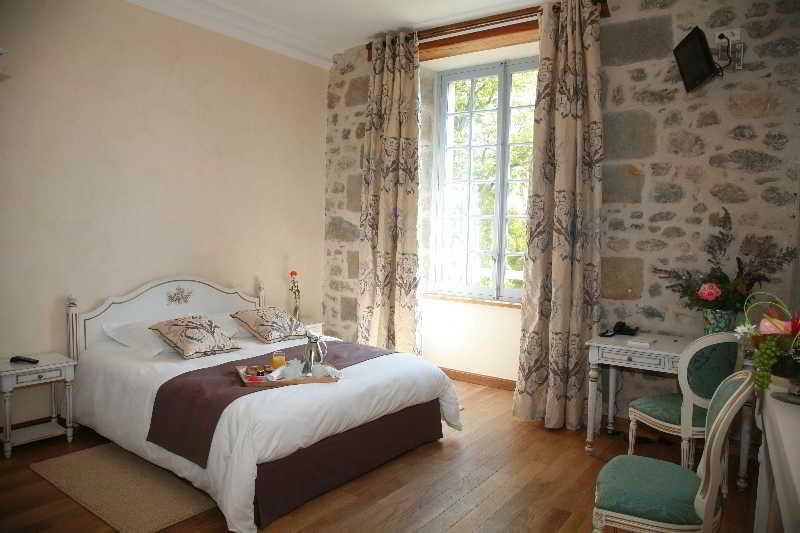 Domaine Saint-Roch Hotel Spa 萨勒祖伊特 外观 照片